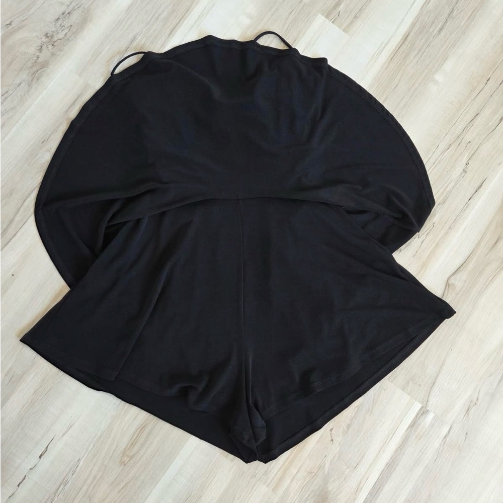 Windsor Black Tie Back Layered Romper Women’s Size Medium – NWOT - Picture 5 of 6